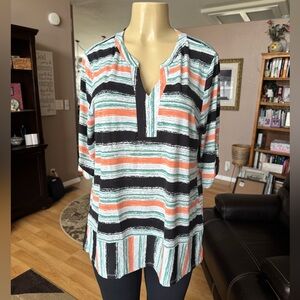 Ava James striped short roll tab sleeves Vneck blouse-size XL